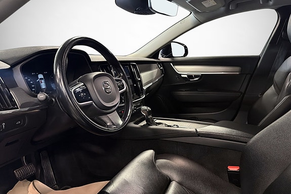 Volvo V90 11 of 30