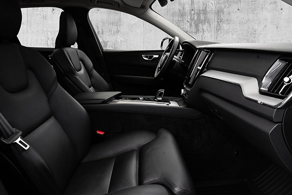 Volvo XC60 29 of 30