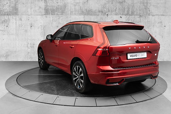 Volvo XC60 5 of 30