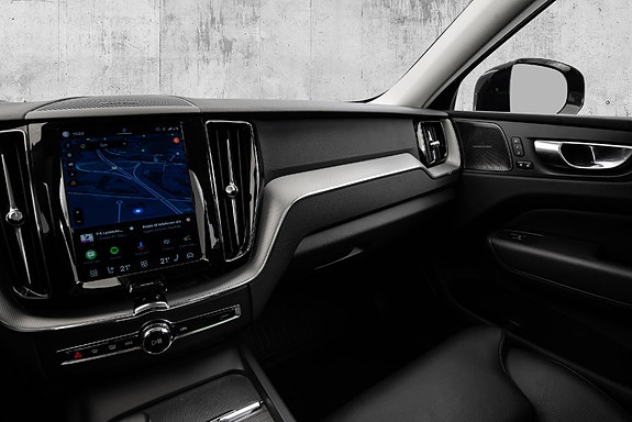 Volvo XC60 18 of 30