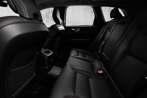 Volvo XC60 28 of 30