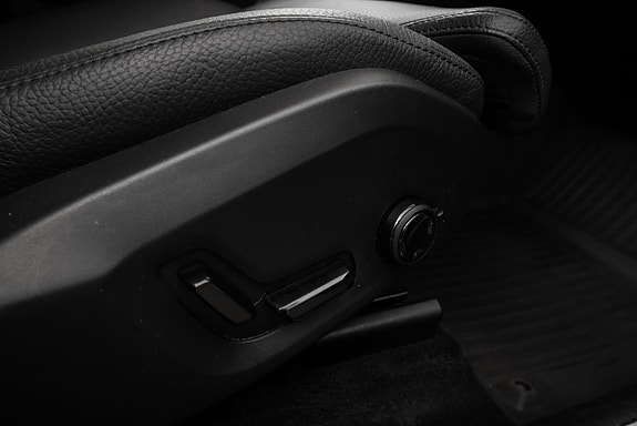 Volvo XC60 22 of 30
