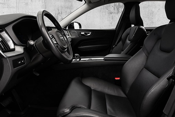 Volvo XC60 23 of 30