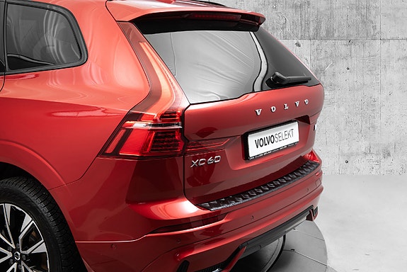 Volvo XC60 6 of 30
