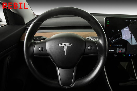 Tesla Model 3 12 of 26