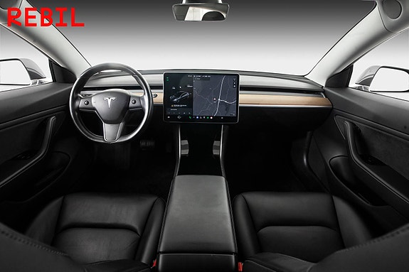 Tesla Model 3 11 of 26