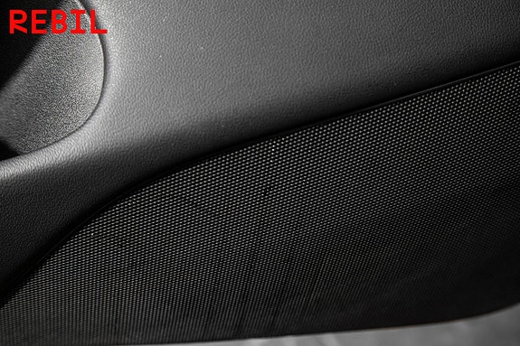 Tesla Model 3 20 of 26