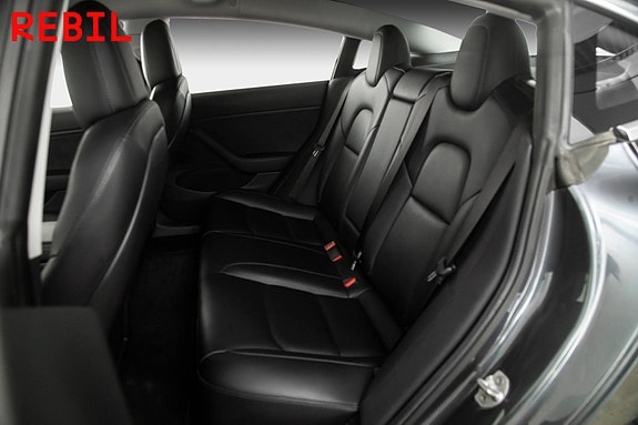 Tesla Model 3 10 of 26