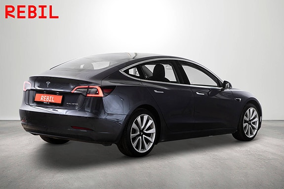 Tesla Model 3 7 of 26