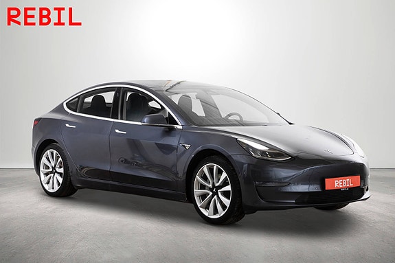 Tesla Model 3 4 of 26