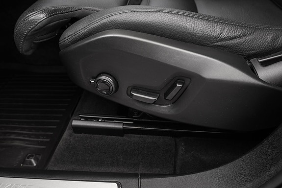 Volvo XC60 22 of 30