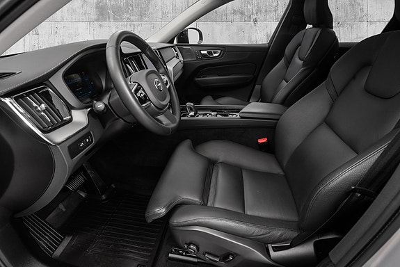 Volvo XC60 24 of 30