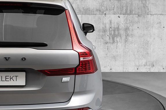 Volvo XC60 7 of 30