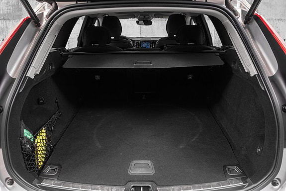 Volvo XC60 9 of 30