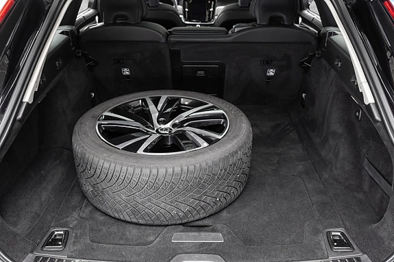 Volvo V90 27 of 30