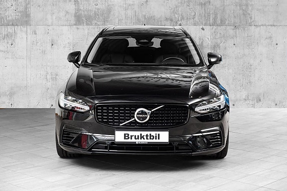 Volvo V90 2 of 30