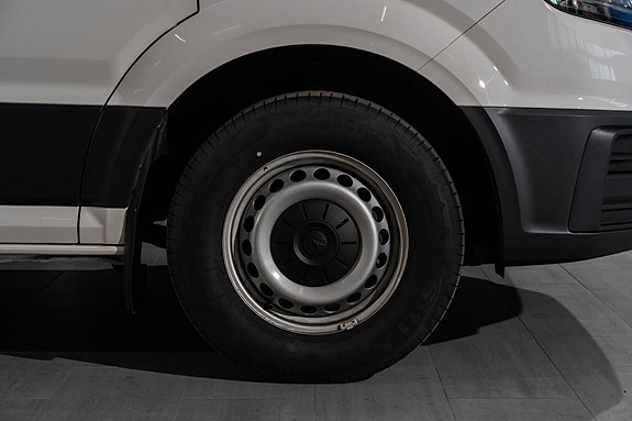 Volkswagen Crafter 9 of 27