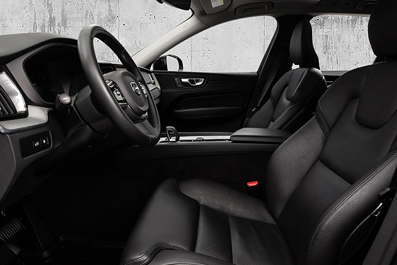 Volvo XC60 23 of 30