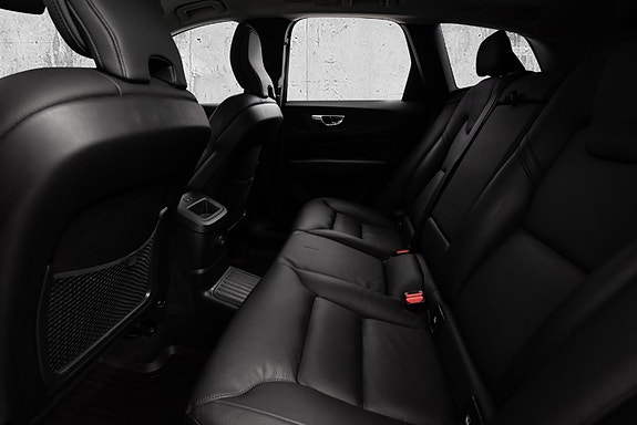 Volvo XC60 27 of 30