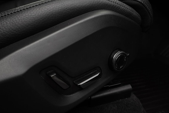 Volvo XC60 22 of 30