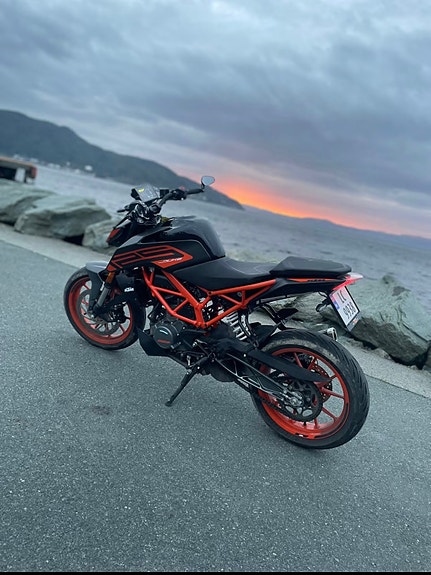 KTM 125 Duke 4 of 4