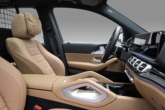 Mercedes-Benz GLS450 d 13 of 29
