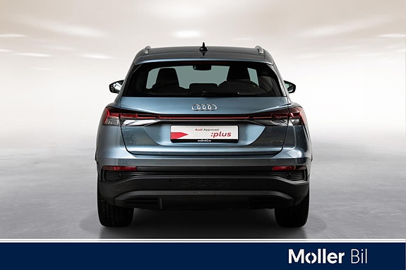 Audi Q4 e-tron 7 of 17
