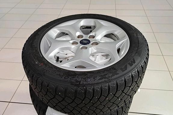 Ford C-Max 27 of 28
