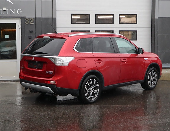 Mitsubishi Outlander 2 of 23