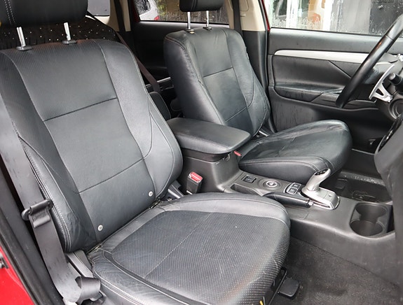 Mitsubishi Outlander 10 of 23