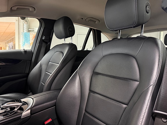 Mercedes-Benz GLC350 e 19 of 30