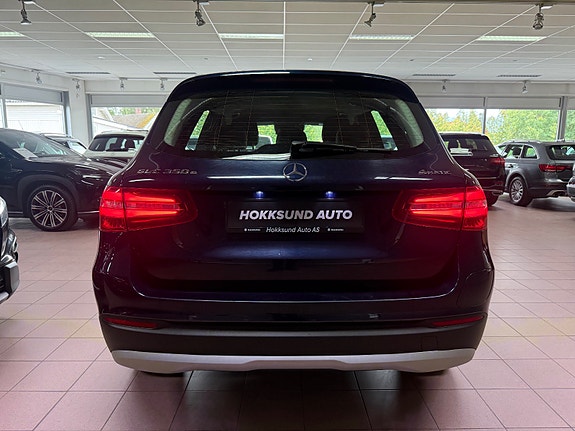 Mercedes-Benz GLC350 e 7 of 30