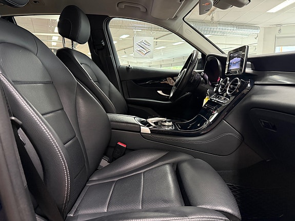 Mercedes-Benz GLC350 e 20 of 30
