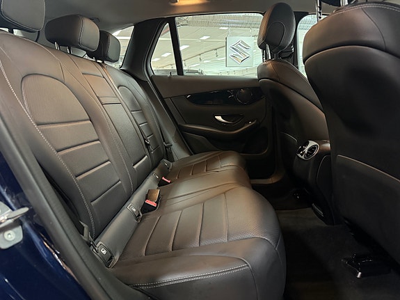 Mercedes-Benz GLC350 e 11 of 30