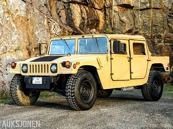 Andre US Military Humvee 6.5 Diesel / HMMWV M1123 1985, 10 000 km, 371 942 kr 2 of 19