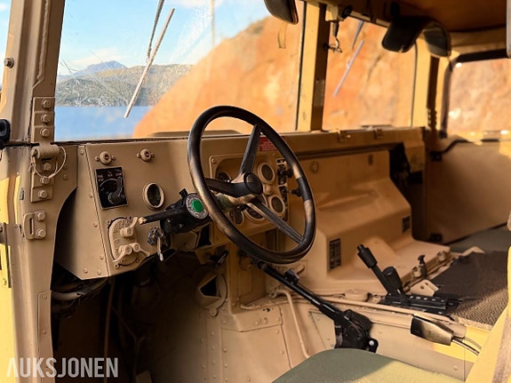 Andre US Military Humvee 6.5 Diesel / HMMWV M1123 1985, 10 000 km, 371 942 kr 11 of 19