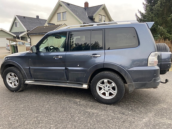 Mitsubishi Pajero 20 of 30