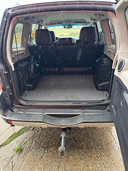 Mitsubishi Pajero 29 of 30