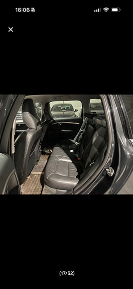 Volvo V70 12 of 24