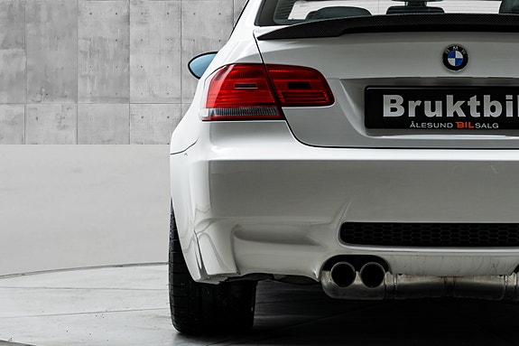 BMW M3 8 of 30