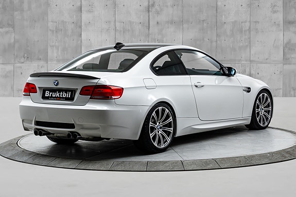 BMW M3 5 of 30