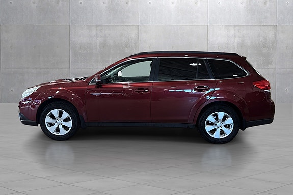 Subaru Outback 2 of 19