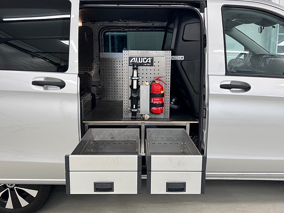 Mercedes-Benz Vito 119 9 of 30