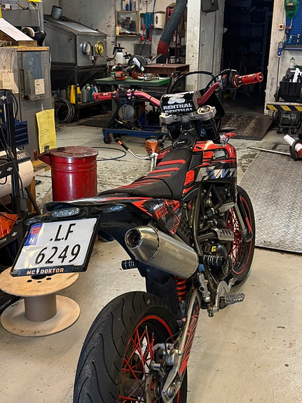 Fantic XMF 125 Performance 3 of 7