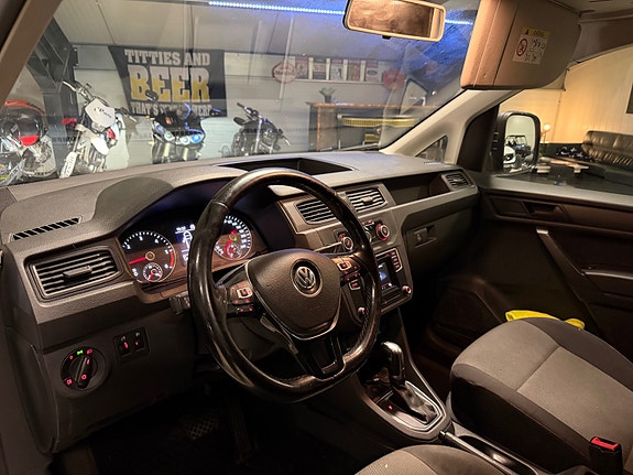 Volkswagen Caddy 11 of 12
