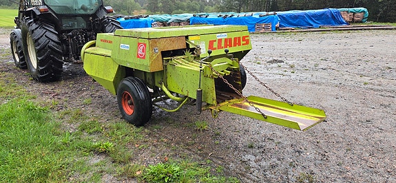 CLAAS  FIRKANTBALL PRESSE 3 of 9