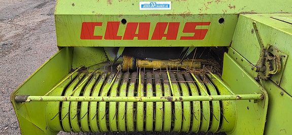 CLAAS  FIRKANTBALL PRESSE 8 of 9