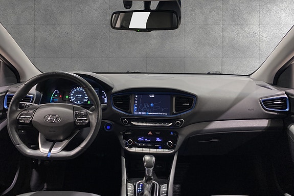 Hyundai IONIQ 9 of 18