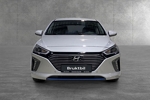 Hyundai IONIQ 8 of 18