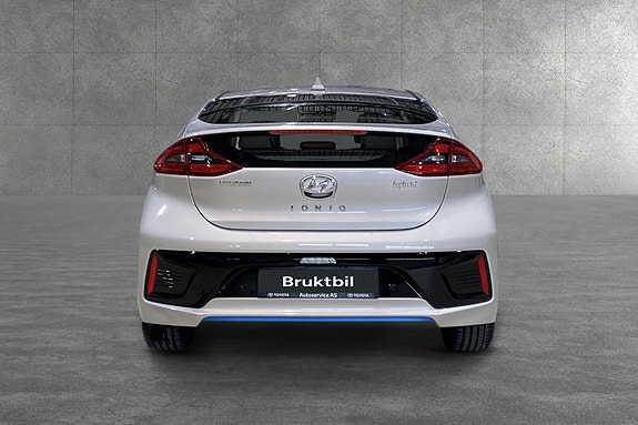 Hyundai IONIQ 4 of 18